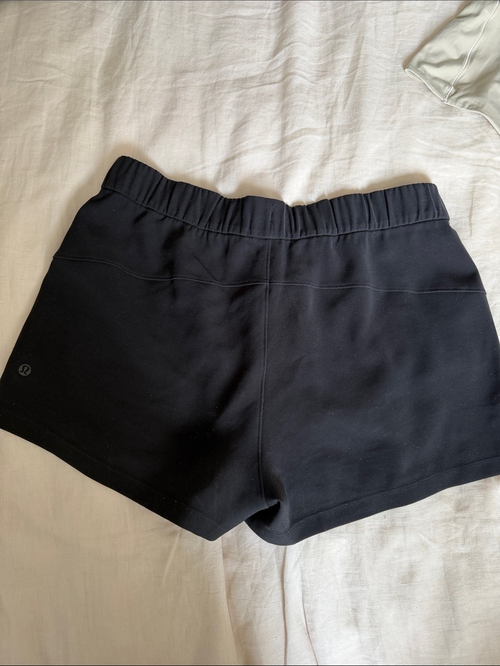 Lululemon Tracker Drawstring Shorts - Picture 3 of 5